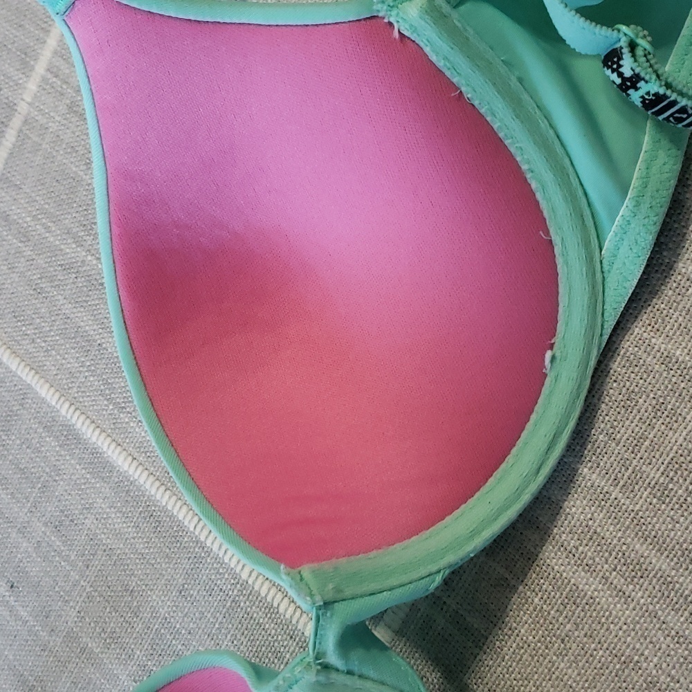 VICTORIA'S Secret Pink Bra, Size 34B - Picture 6 of 9